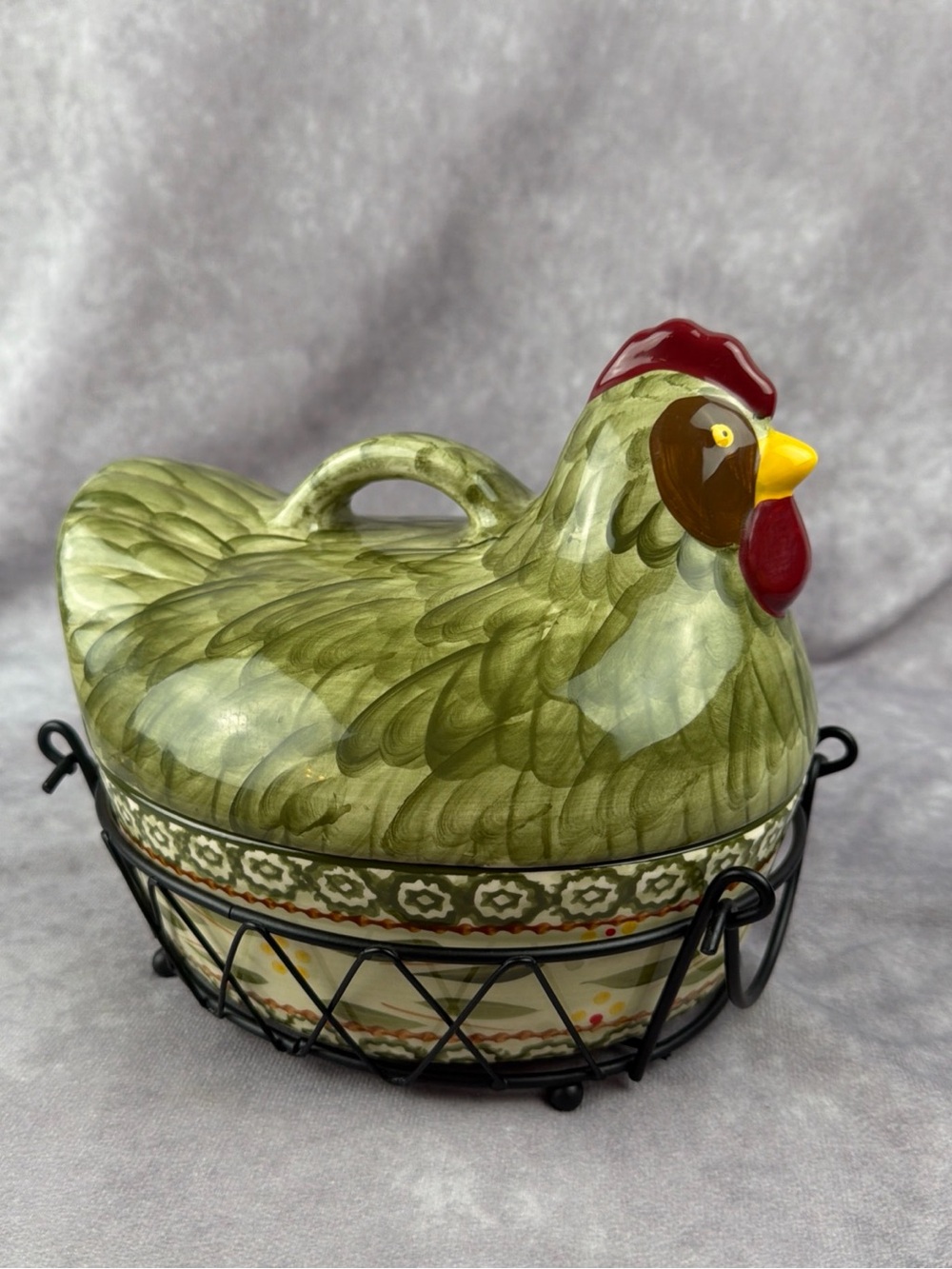 Temp-Tations By Tara Covered Hen Casserole Dish Old World Green 1 Qt W/Basket